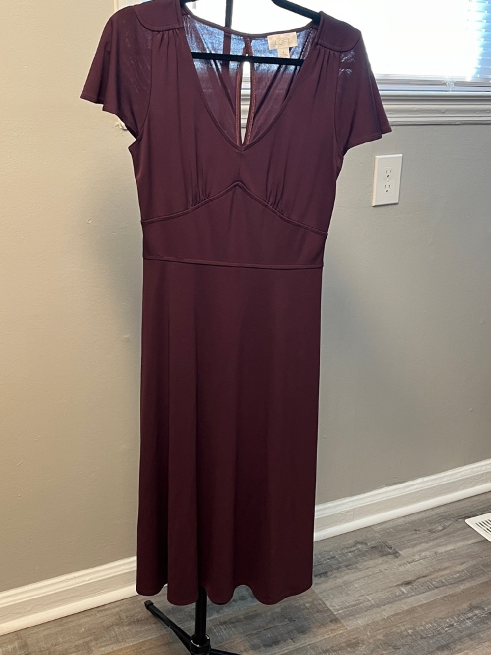 LOFT Plum V-Neck Short Sleeve Midi Dress